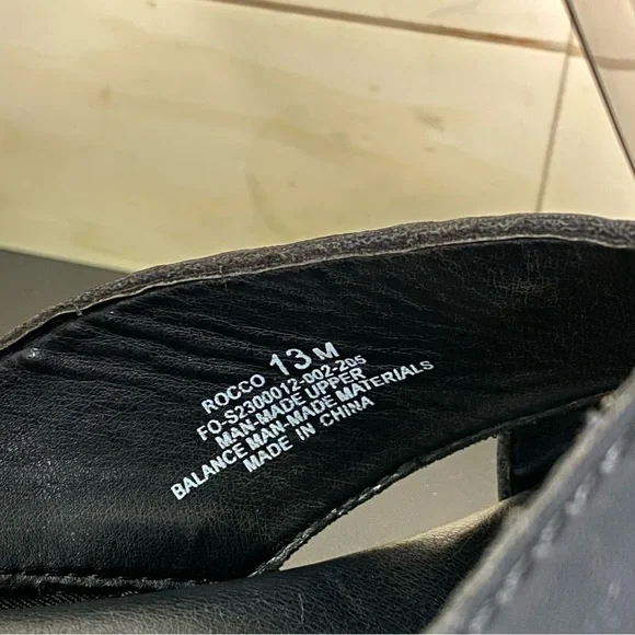 Frye Co Rocco Slides Men's Size 13 Shoes Black Faux Leather Cross Strap Sandals - Picture 10 of 11